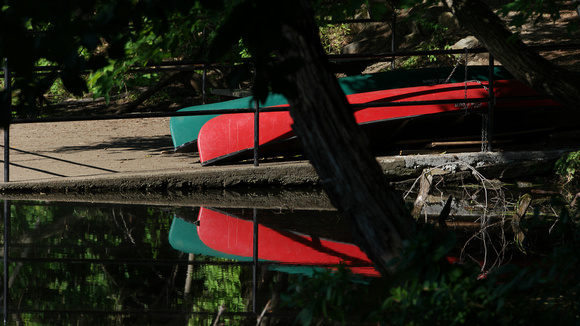 160807_2070_NX1 Canoes on Vernay Lake at Teatown