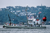 760704 _0001_F1 Operation Sail in New York Harbor on the 4th of July 1976