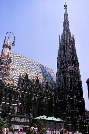790600_0191_F1 Stephansdom, St Stephen's Cathedral in Vienna Austria