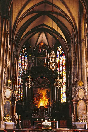 790600_0198_F1 Stephansdom, St Stephen's Cathedral in Vienna Austria