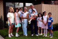 880821_F1 Grandma Grandpa and almost all the Grandchildren in 1988