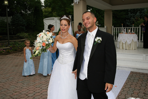 070824_2327_5D Dominic and Lori's Wedding